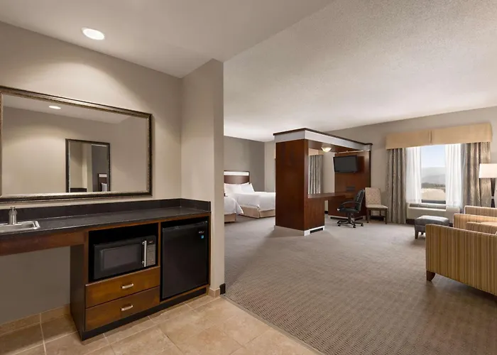 Hampton Inn & Suites - Mansfield