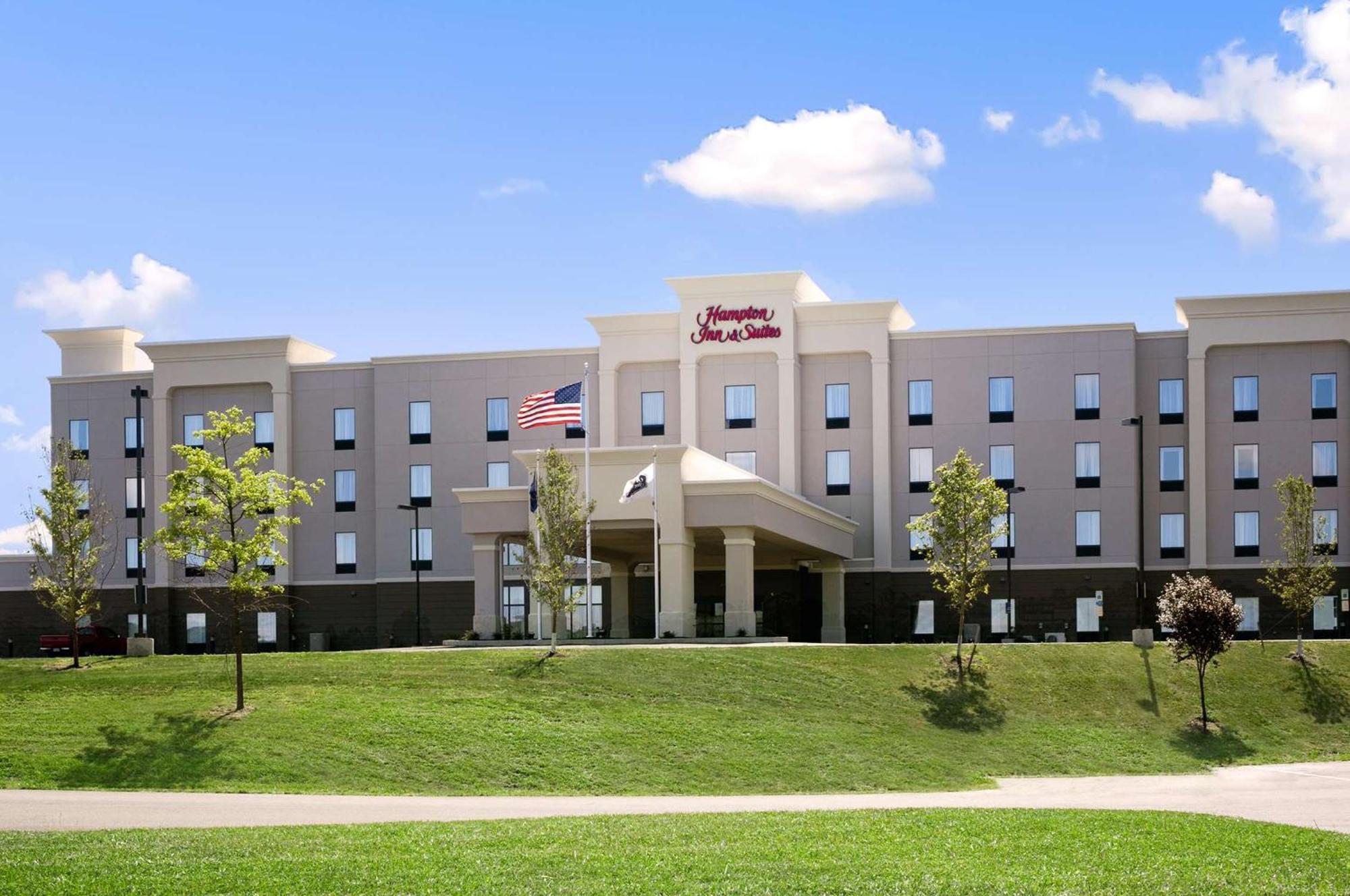 Hampton & - Hotel 3*